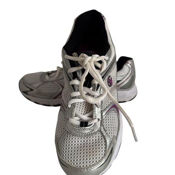 Champion  running Sneakers EUC - Picture 2 of 4